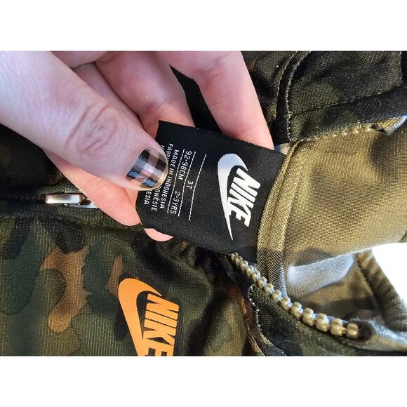 NIKE Jacket Toddlers Size 3T Green Camouflage Therma Dri Fit Full Zip - Picture 3 of 4